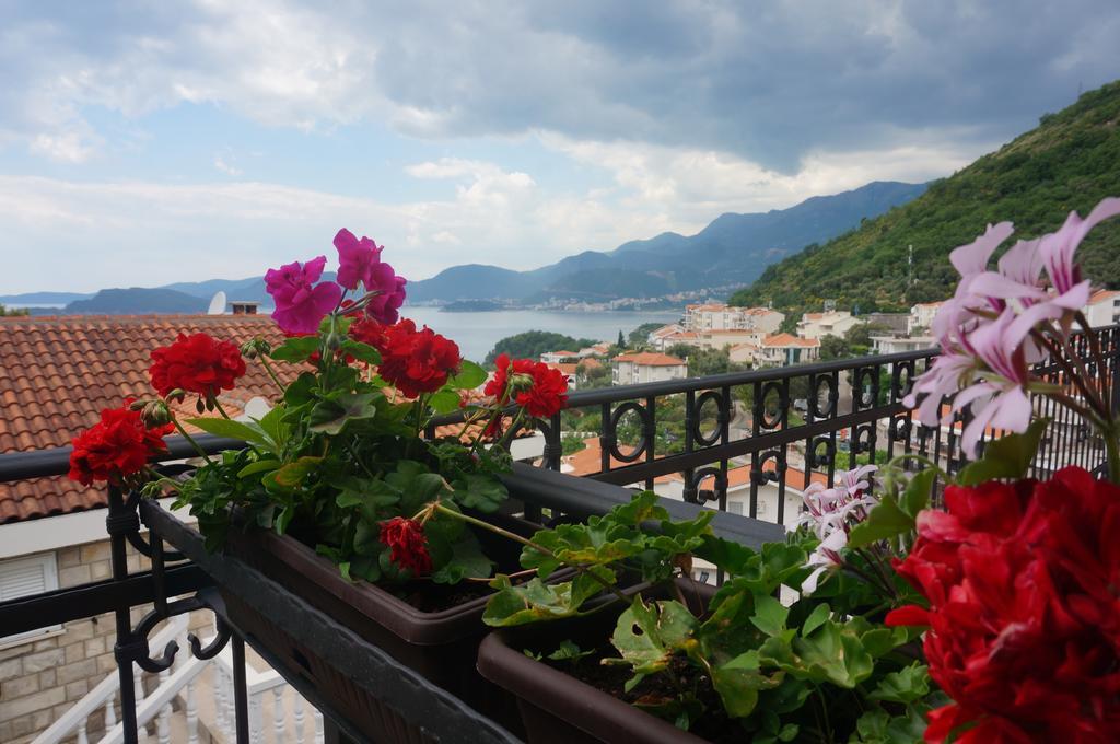 Apartments Muhar Sveti Stefan Exterior foto